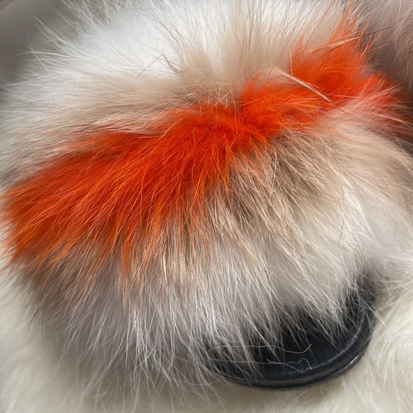 Fuzzy Slippers - Picture 3 of 6